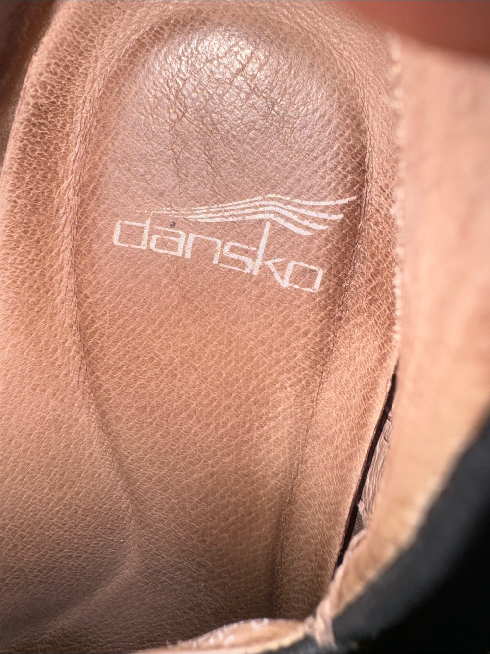 Dansko Raina Black Leather V-Cut Ankle Booties EU 40 US 9.5 FALL FAVORITE! - Picture 10 of 12